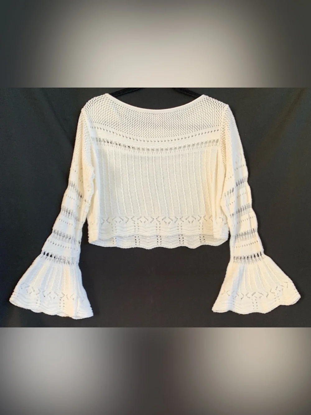 FARM RIO open crochet crop top with flared long sleeves white -size M